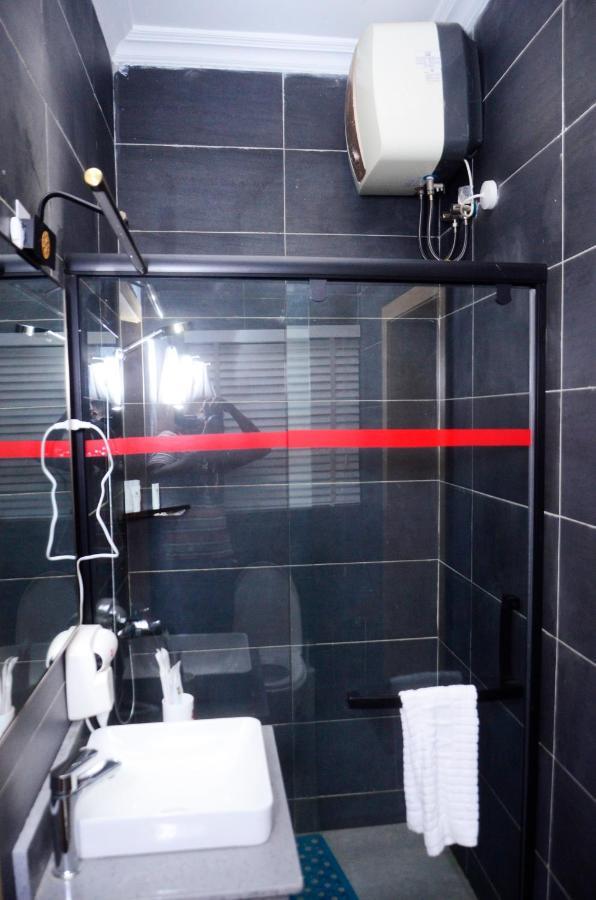 Ivy Hotel Emerald Ikeja Eksteriør billede
