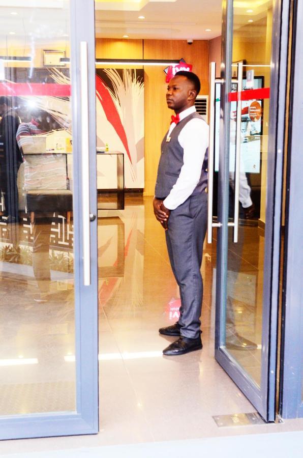 Ivy Hotel Emerald Ikeja Eksteriør billede